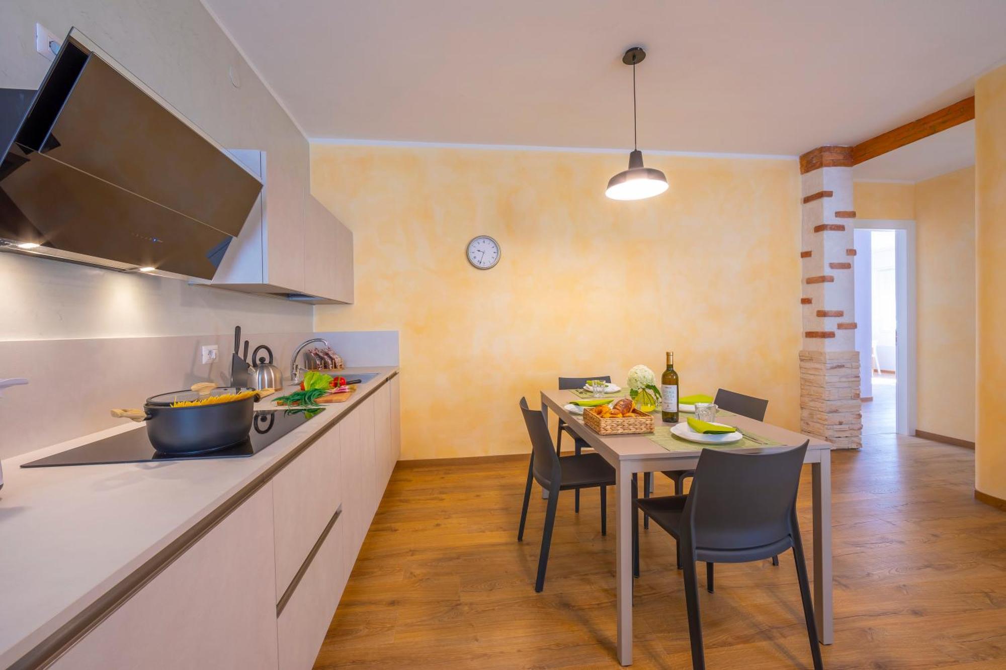 Appartamento Bianca Gemma - Happy Rentals Riva del Garda Exterior foto