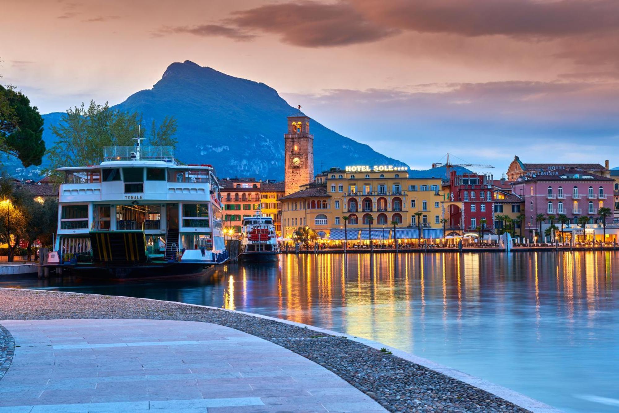 Appartamento Bianca Gemma - Happy Rentals Riva del Garda Exterior foto